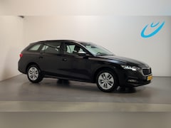Skoda Octavia Combi - 1.0 TSI 110pk Ambition Navigatie Parkeersensoren Climate Control