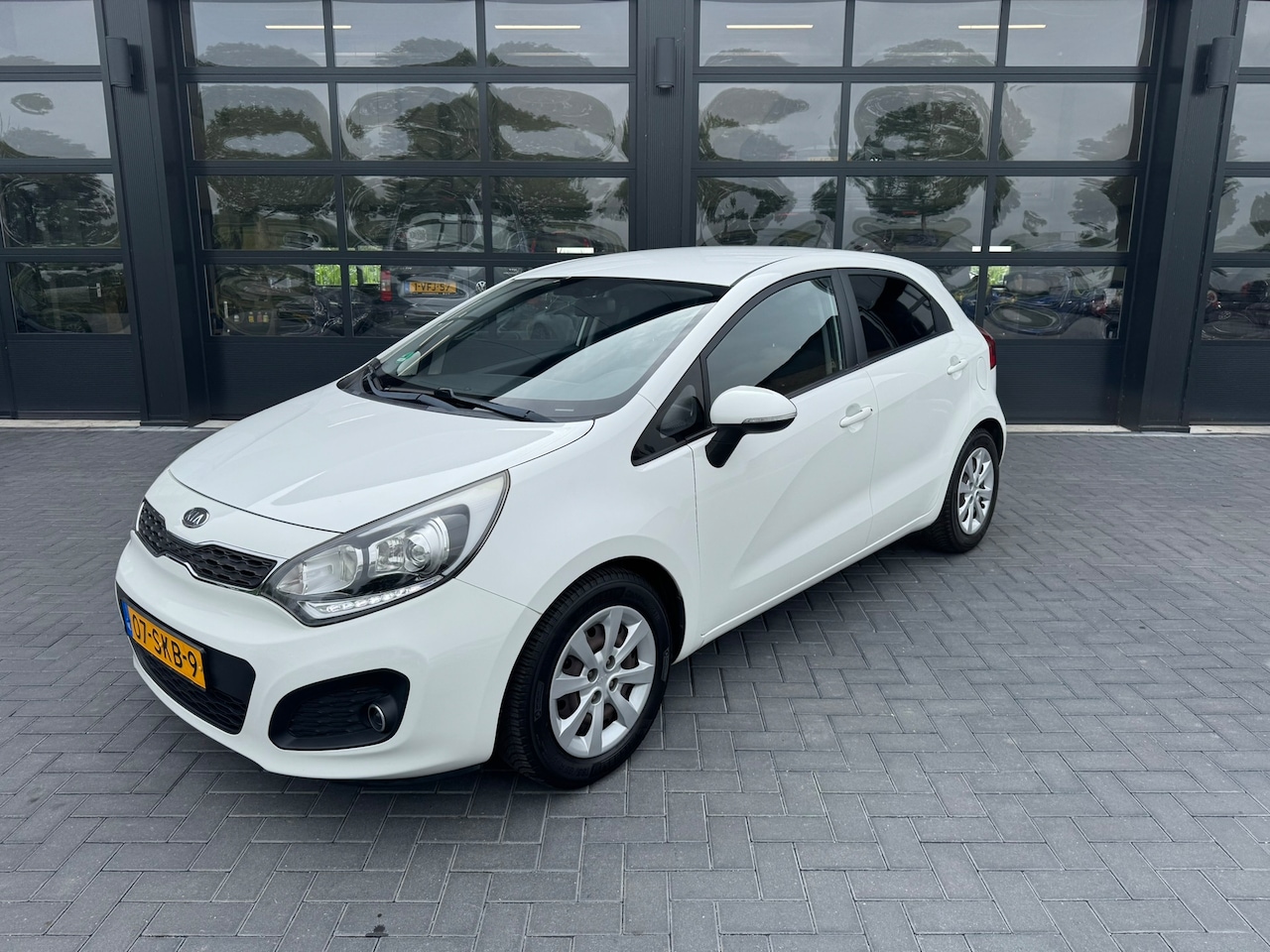 Kia Rio - 1.2 CVVT Airco - AutoWereld.nl