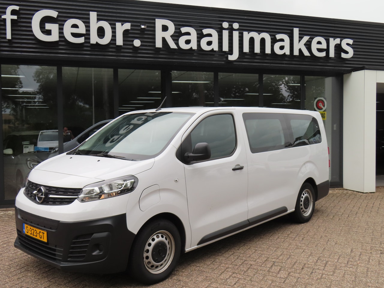 Opel Vivaro-e Combi - L3H1 75 kWh*Airco*9-Persoons* - AutoWereld.nl