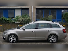 Skoda Octavia Combi - 1.0 TSI Style Business Automaat