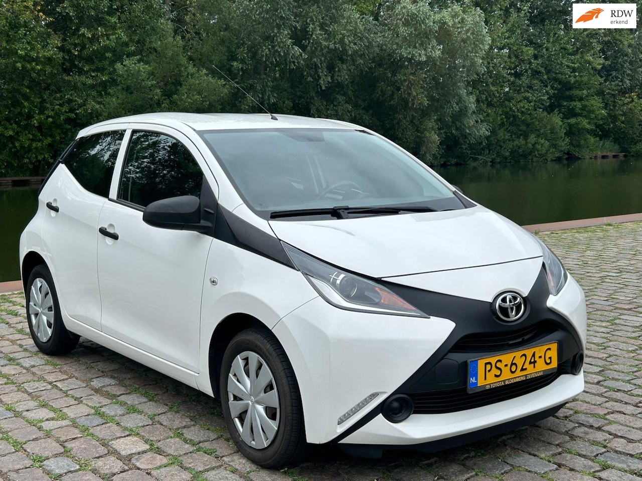 Toyota Aygo - 1.0 VVT-i x-fun airco elektrische ramen cv op afs - AutoWereld.nl