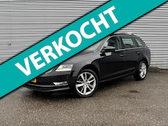 Skoda Octavia Combi - 1.6 TDI DSG|KEYLESS|APPLE CARPLAY|NAVI|XENON