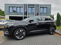 Opel Grandland X - 1.2 Turbo Business Executive
