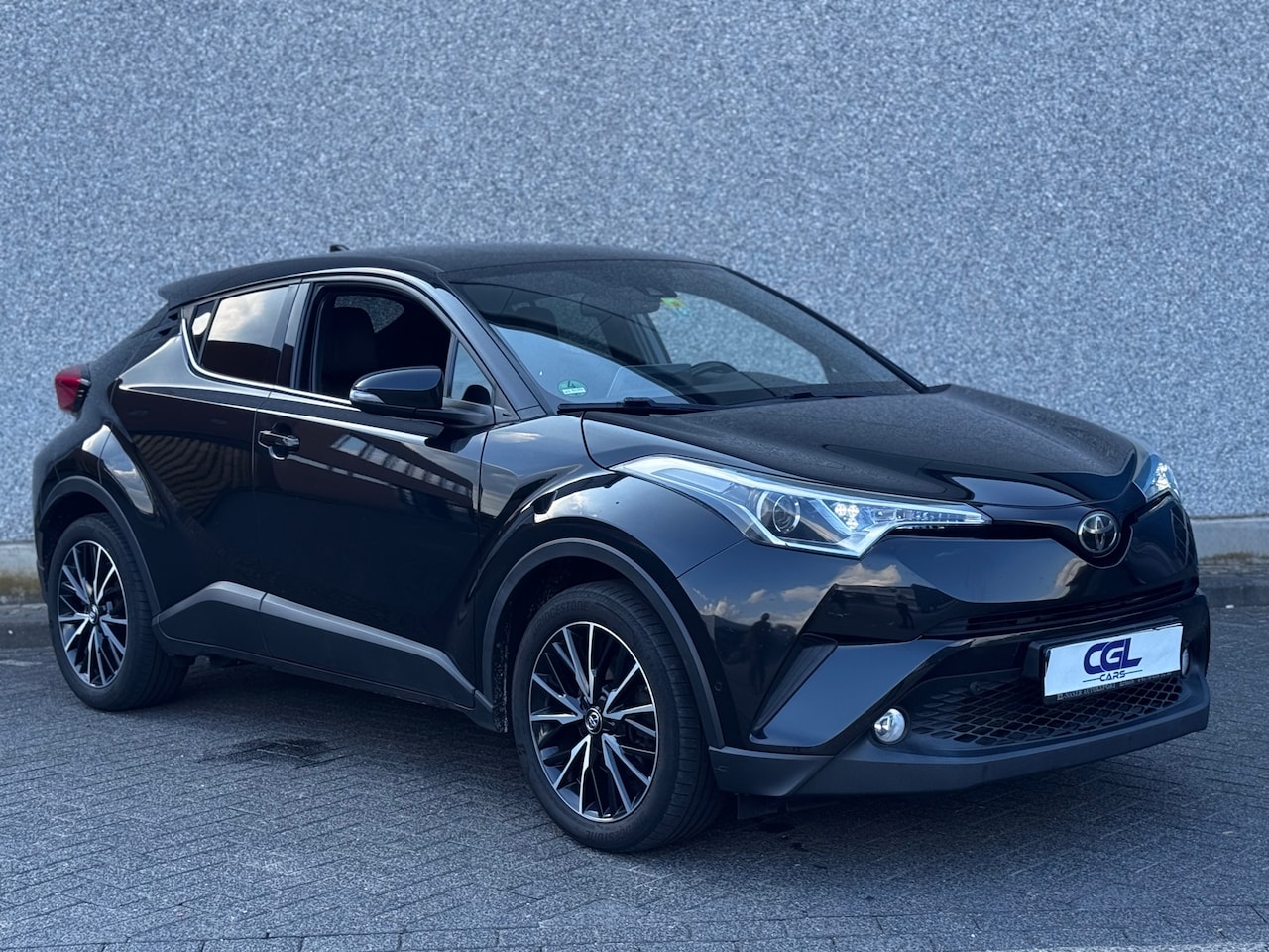 Toyota C-HR - 1.2 AWD Premium-Luxe uitvoering - AutoWereld.nl