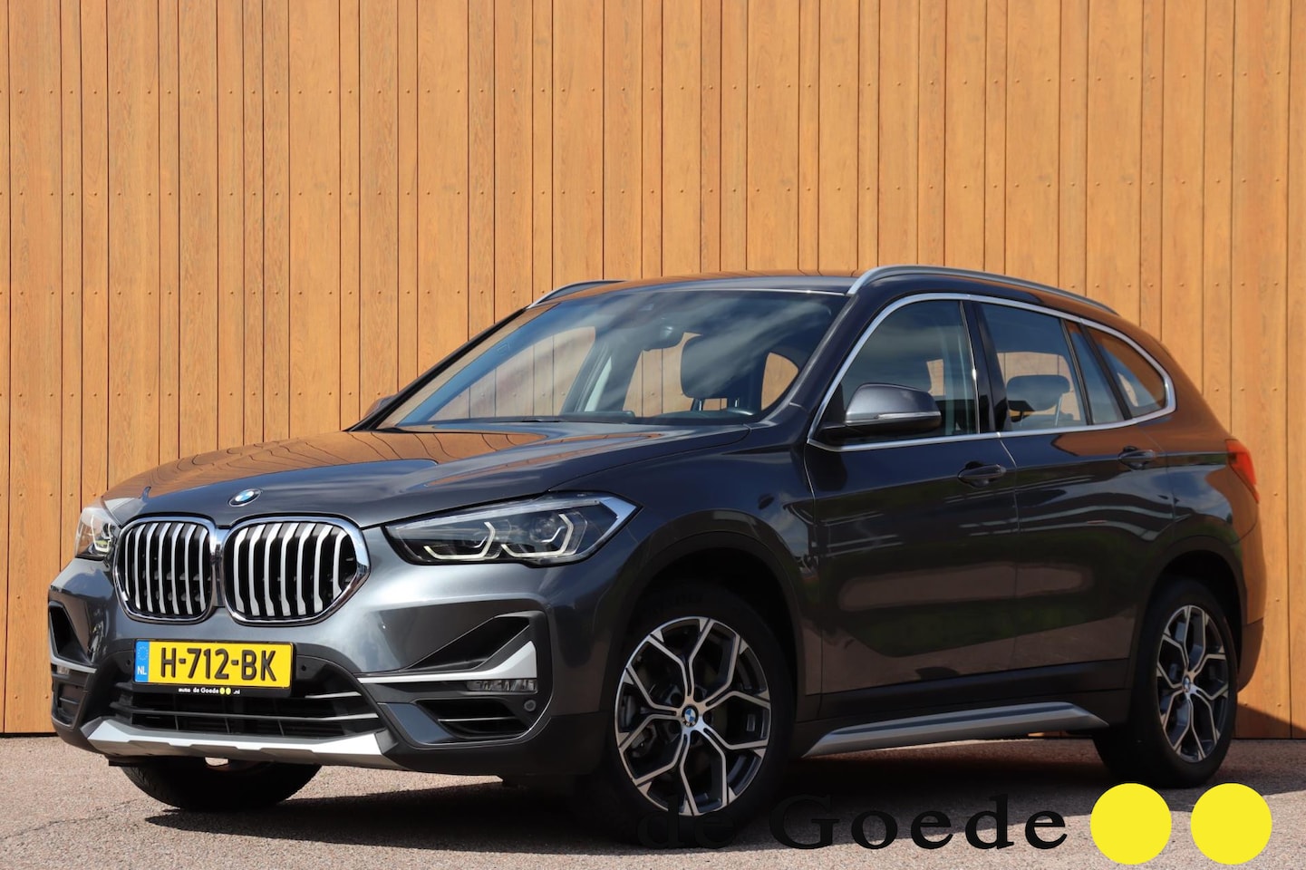 BMW X1 - SDrive20i VDL Nedcar Edition org.NL Head-up afn.trekhaak el.klep leer+vw camera - AutoWereld.nl