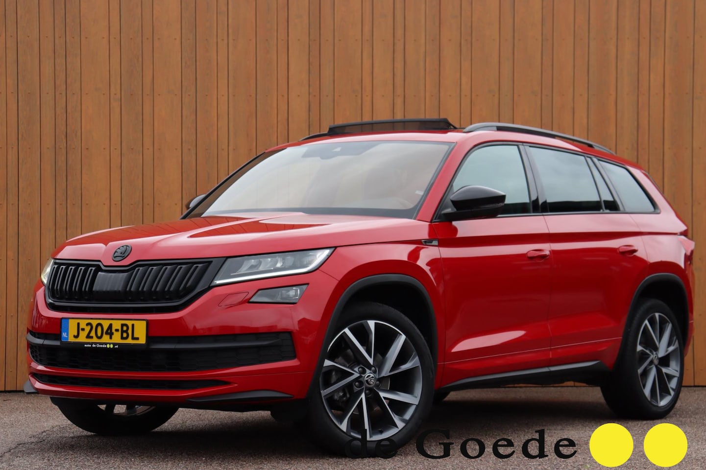 Skoda Kodiaq - 1.5 TSI Sportline Business org.NL trekhaak metallic canton el.klep stoelverw camera schuif - AutoWereld.nl
