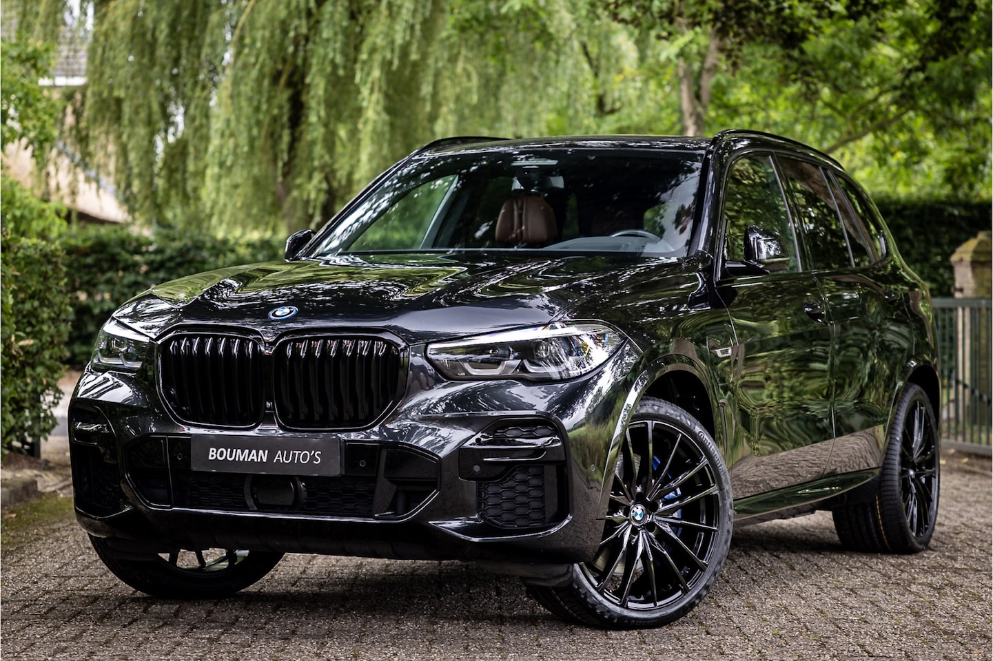BMW X5 - xDrive45e M Sport Individual Vierwielbesturing 22" Panorama Harman Kardon - AutoWereld.nl