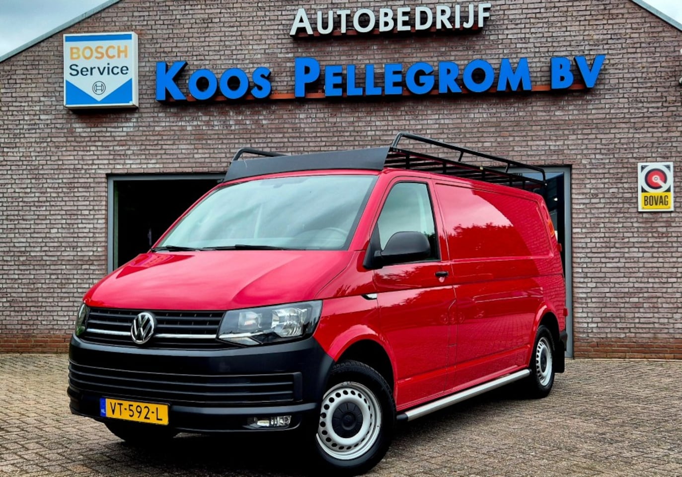 Volkswagen Transporter - 2.0 TDI L2H1 HIGHL./Automaat/GARANTIE/1e Eigenaar - AutoWereld.nl