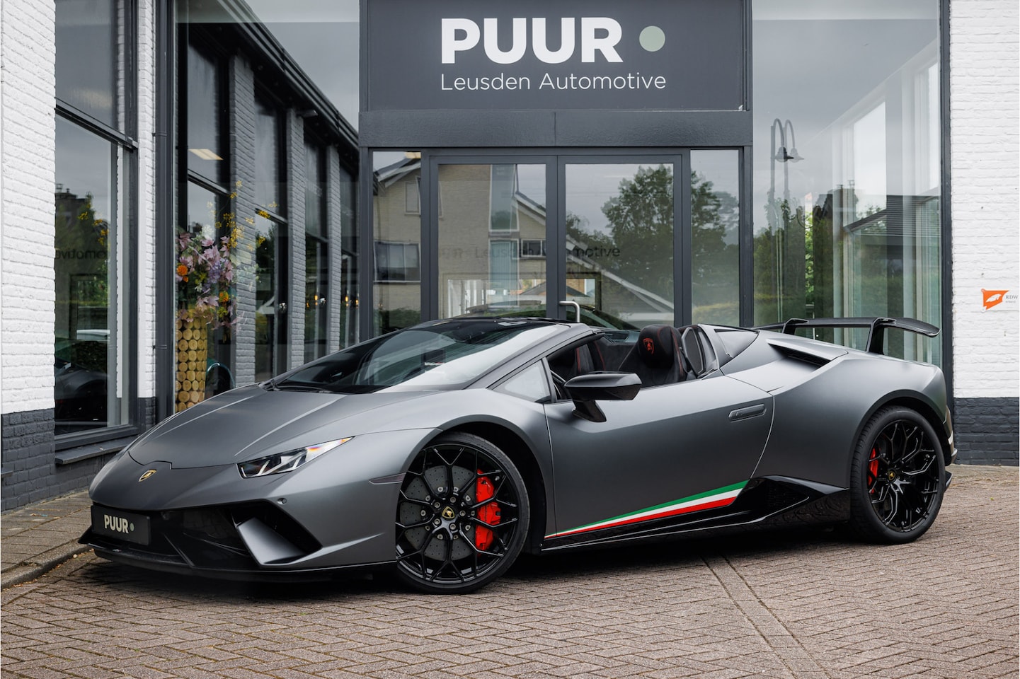 Lamborghini Huracán - Performante Spyder 5.2 V10 Comfort Seats - BTW - 1e Eigenaar - AutoWereld.nl