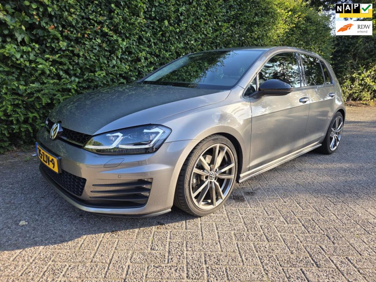 Volkswagen Golf - 1.2 TSI Highline 1.2 TSI Highline - AutoWereld.nl