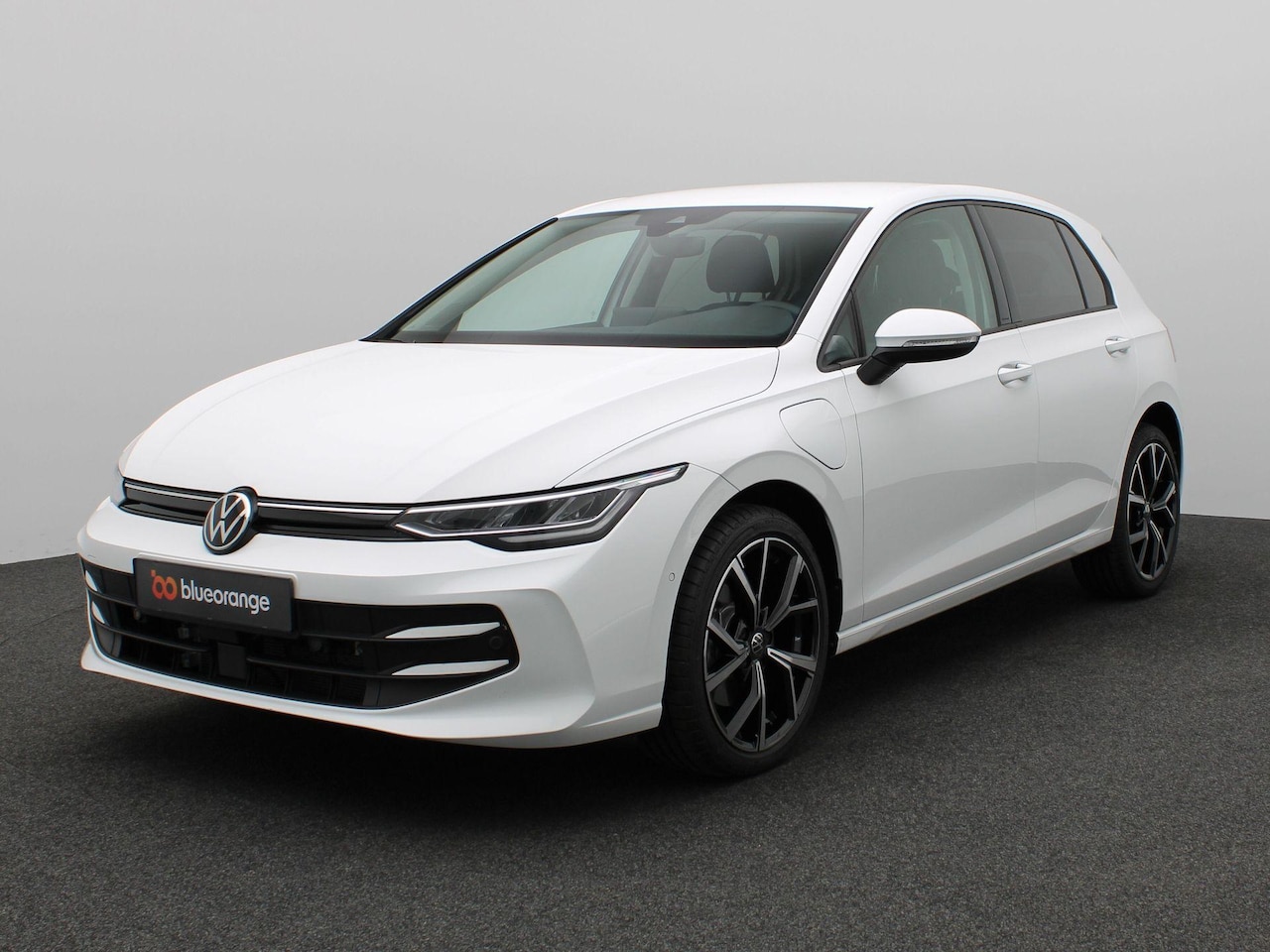 Volkswagen Golf - 1.5 eHybrid Life Edition 204PK DSG Adaptieve Cruise Controle, Navi via Apple Carplay/Andro - AutoWereld.nl