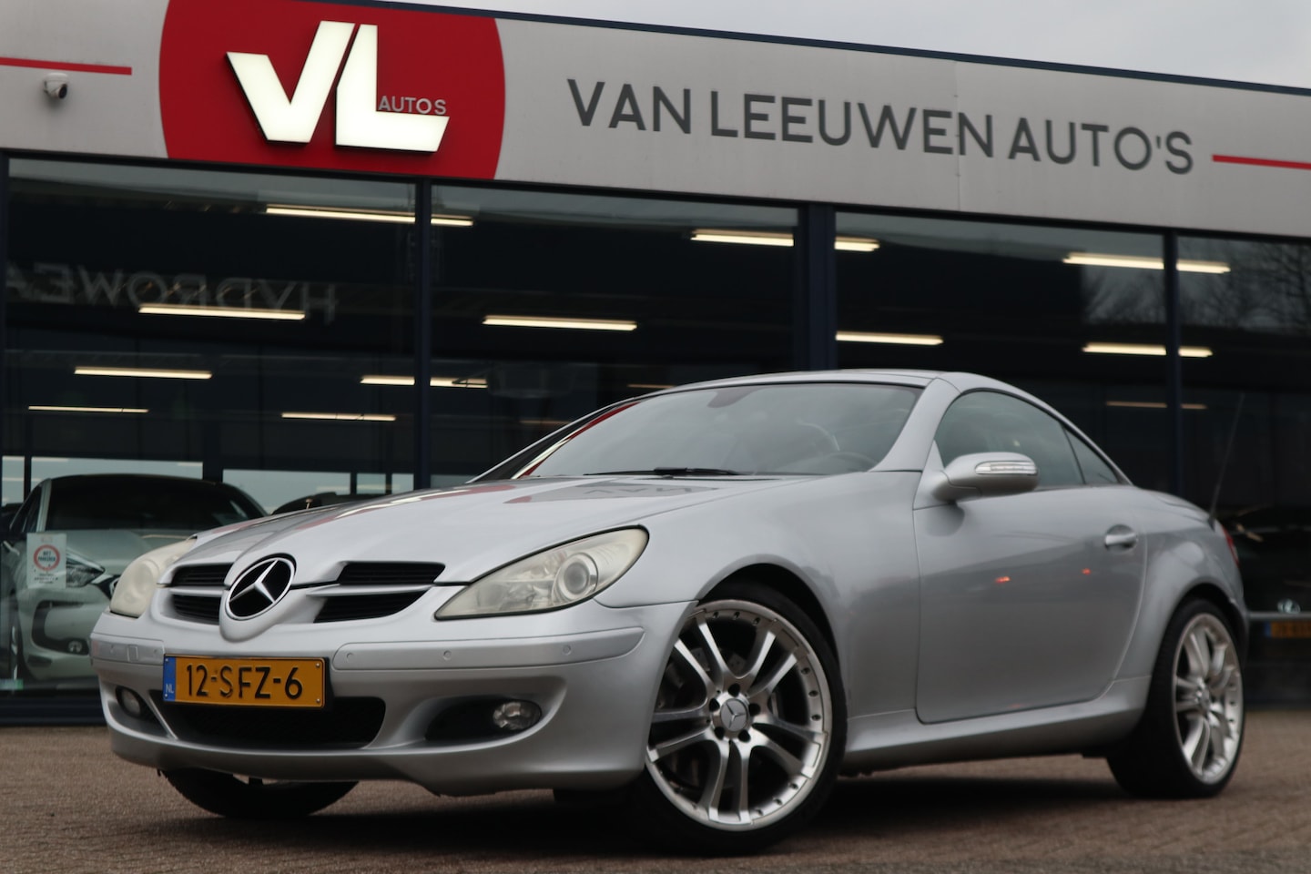 Mercedes-Benz SLK-klasse - 350 | Leer | Stoel verwarming | APK 27-11-2025 | 270 PK | - AutoWereld.nl