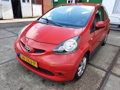 Toyota Aygo - 1.0-12V + mooi auto met new APK