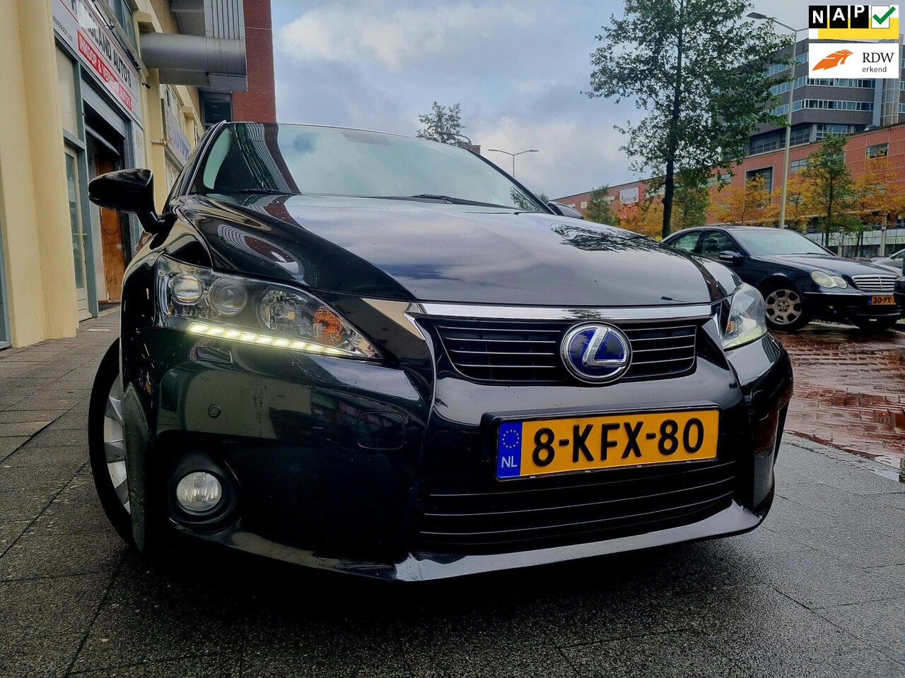 Lexus CT 200h - Business Style Leer Navi Camera Stoelverw ParkS - AutoWereld.nl