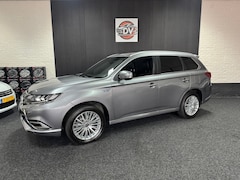 Mitsubishi Outlander - 2.4 PHEV Pure+, 360 CAMERA, CAR PLAY, LEER, TREKHAAK, LED,