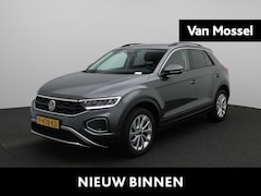 Volkswagen T-Roc - 1.0 TSI Life 110 PK | Airco | Apple Carplay | Adaptieve Cruise Control | Lane Assist | Par