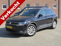 Volkswagen Tiguan - 1.5 TSI Comfortline Business * Rijklaarprijs incl. garantie * Panoramadak * Trekhaak * PDC