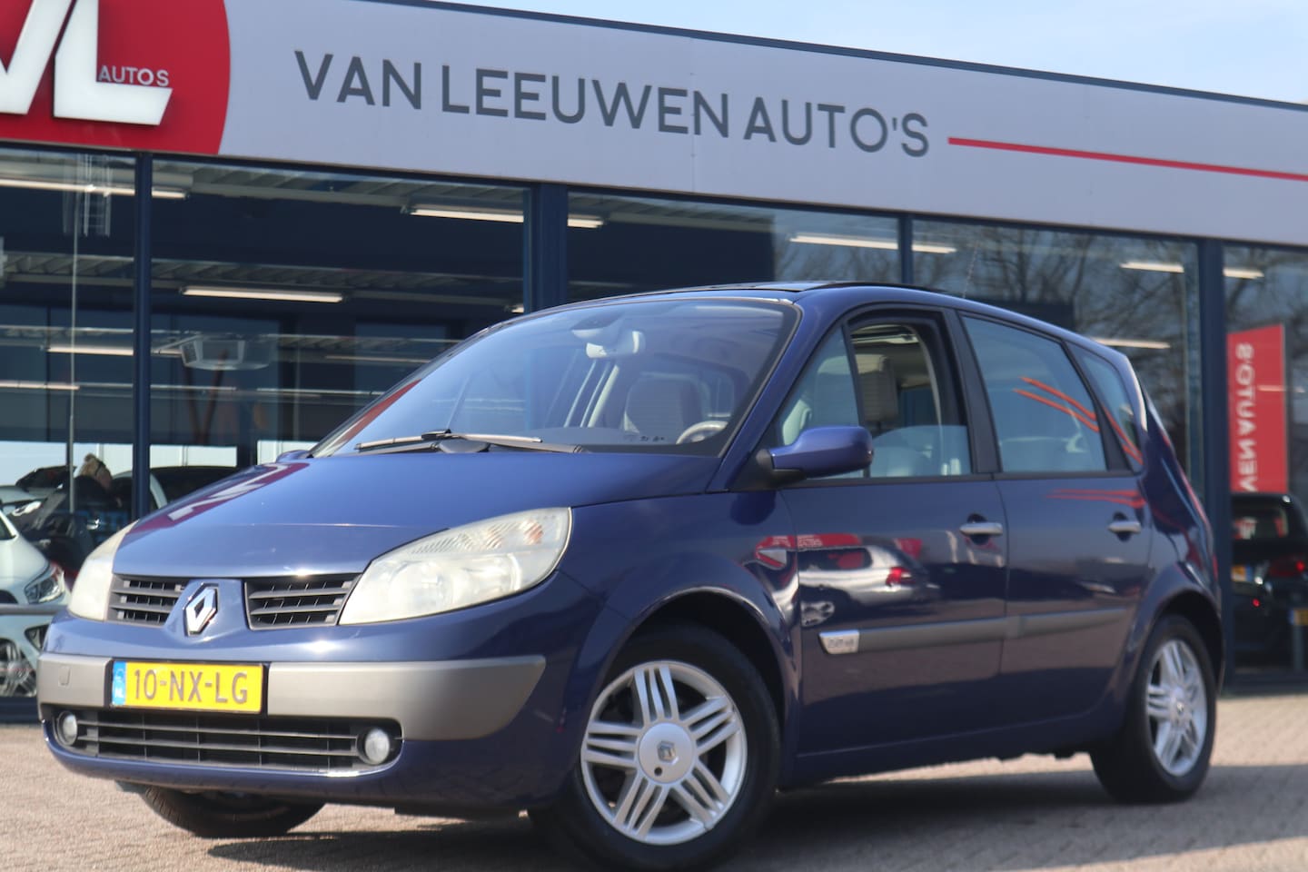 Renault Scénic - 2.0-16V Privilège Luxe | Navi | Automatische Airco | Schuif- Kanteldak - AutoWereld.nl