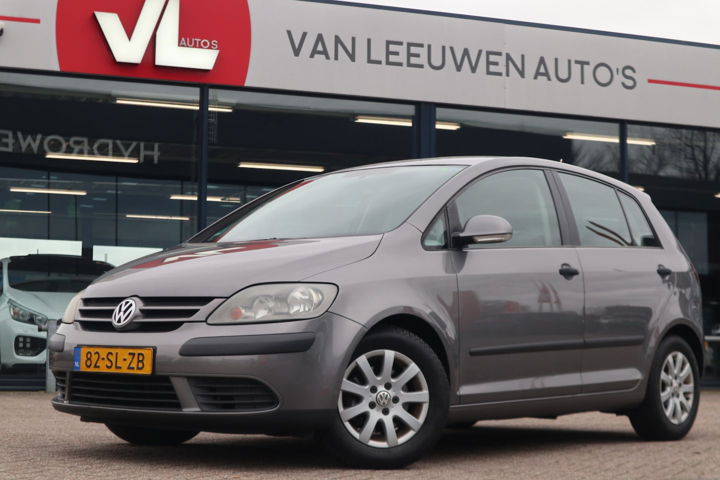 Volkswagen Golf Plus - 1.6 FSI Comfortline | Automaat | Cruise | Trekhaak - AutoWereld.nl