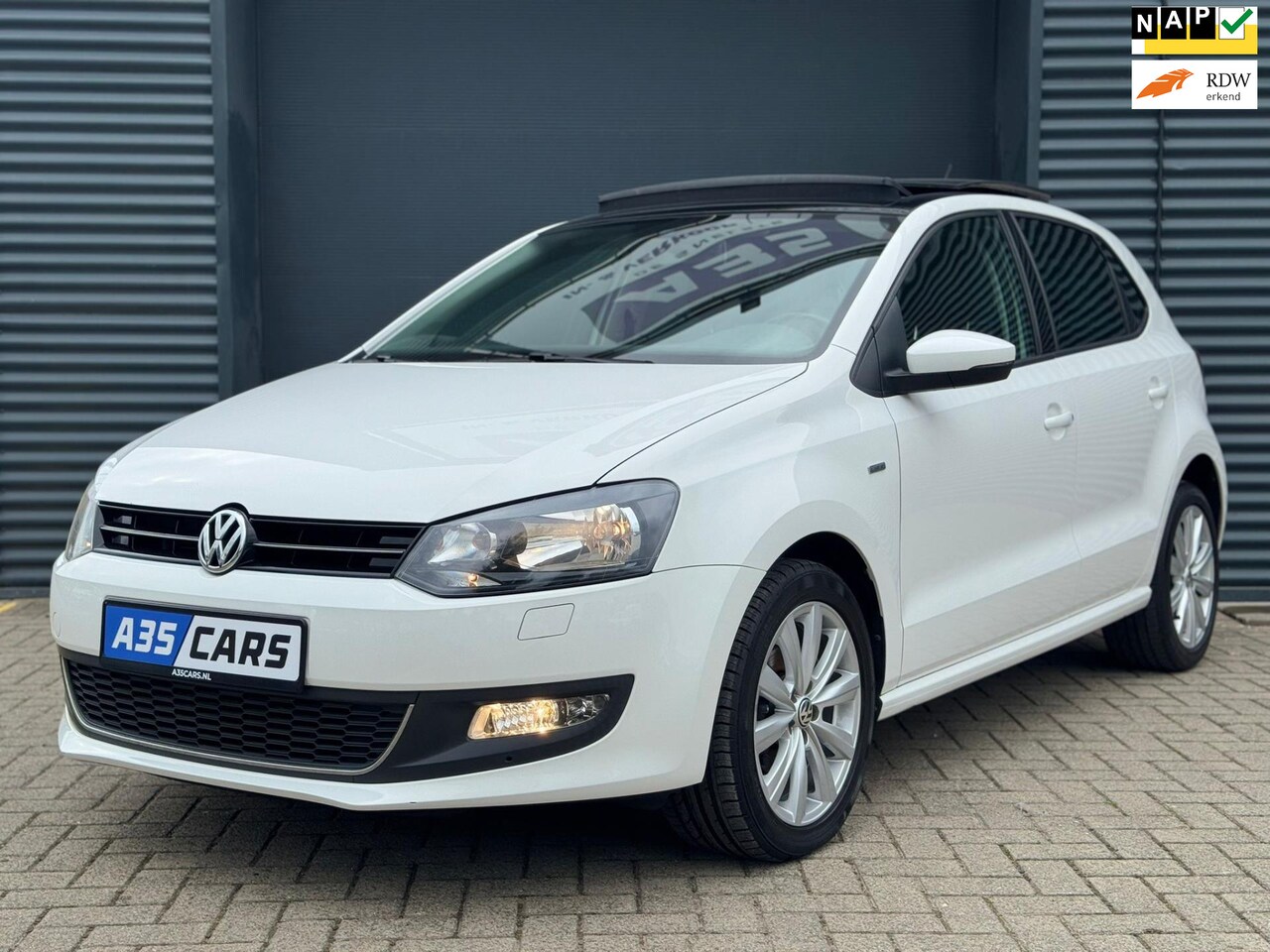 Volkswagen Polo - 1.2 TSI Highline |Pano|Cruise|Stoelverwarming - AutoWereld.nl
