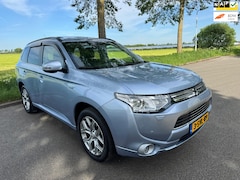 Mitsubishi Outlander - 2.0 PHEV Instyle+