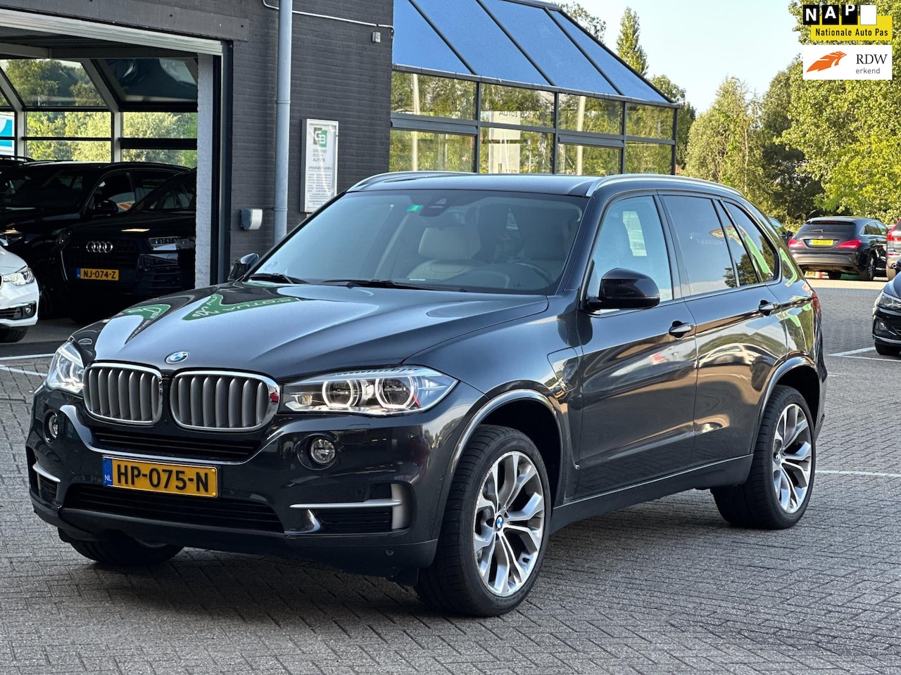 BMW X5 - XDrive40e High Executive/CAMERA/NAVI/LEDER/NL-AUTO NAP!! - AutoWereld.nl