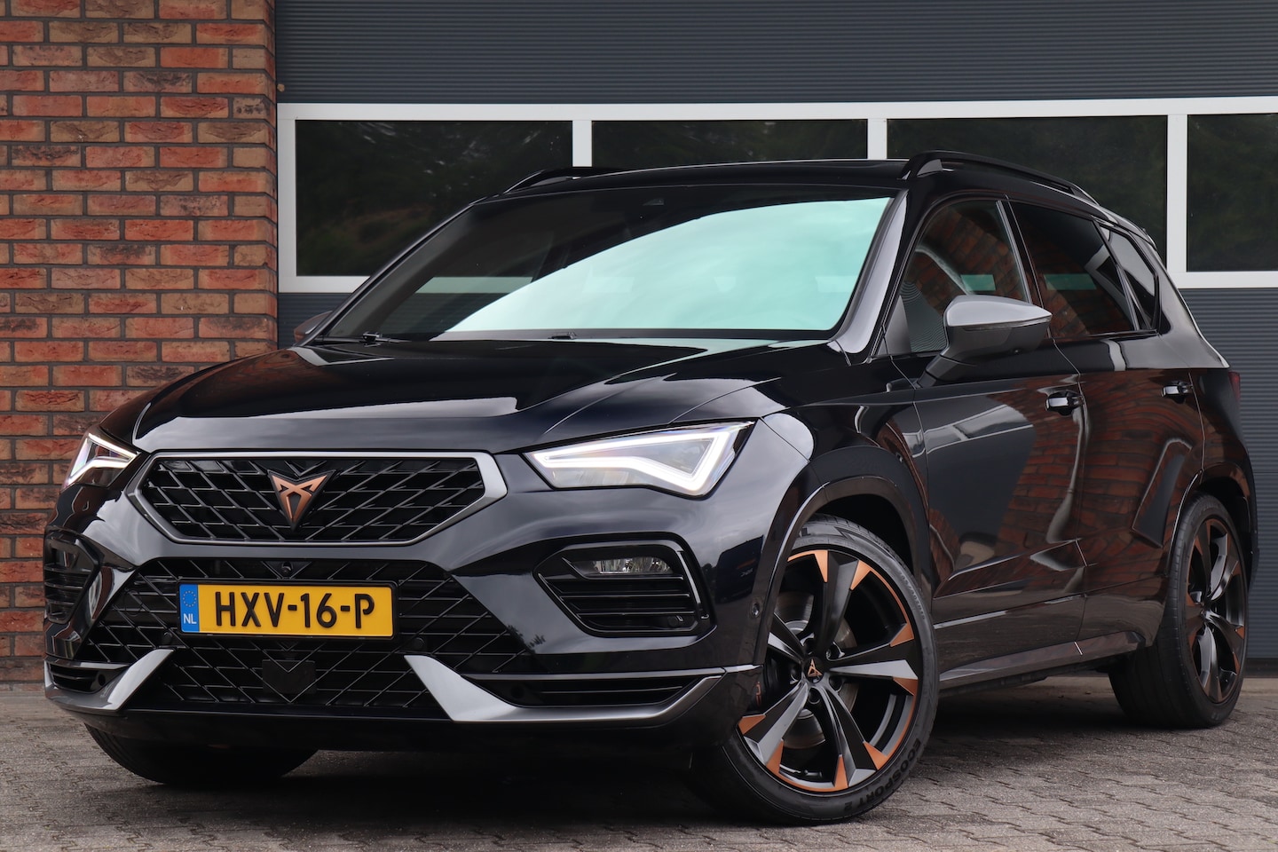 CUPRA Ateca - 2.0 TSI 4DRIVE Pano, DCC - AutoWereld.nl