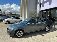 Skoda Octavia - 1.0 TSI Greentech Style Business AUTOMAAT INRUIL MOGELIJK