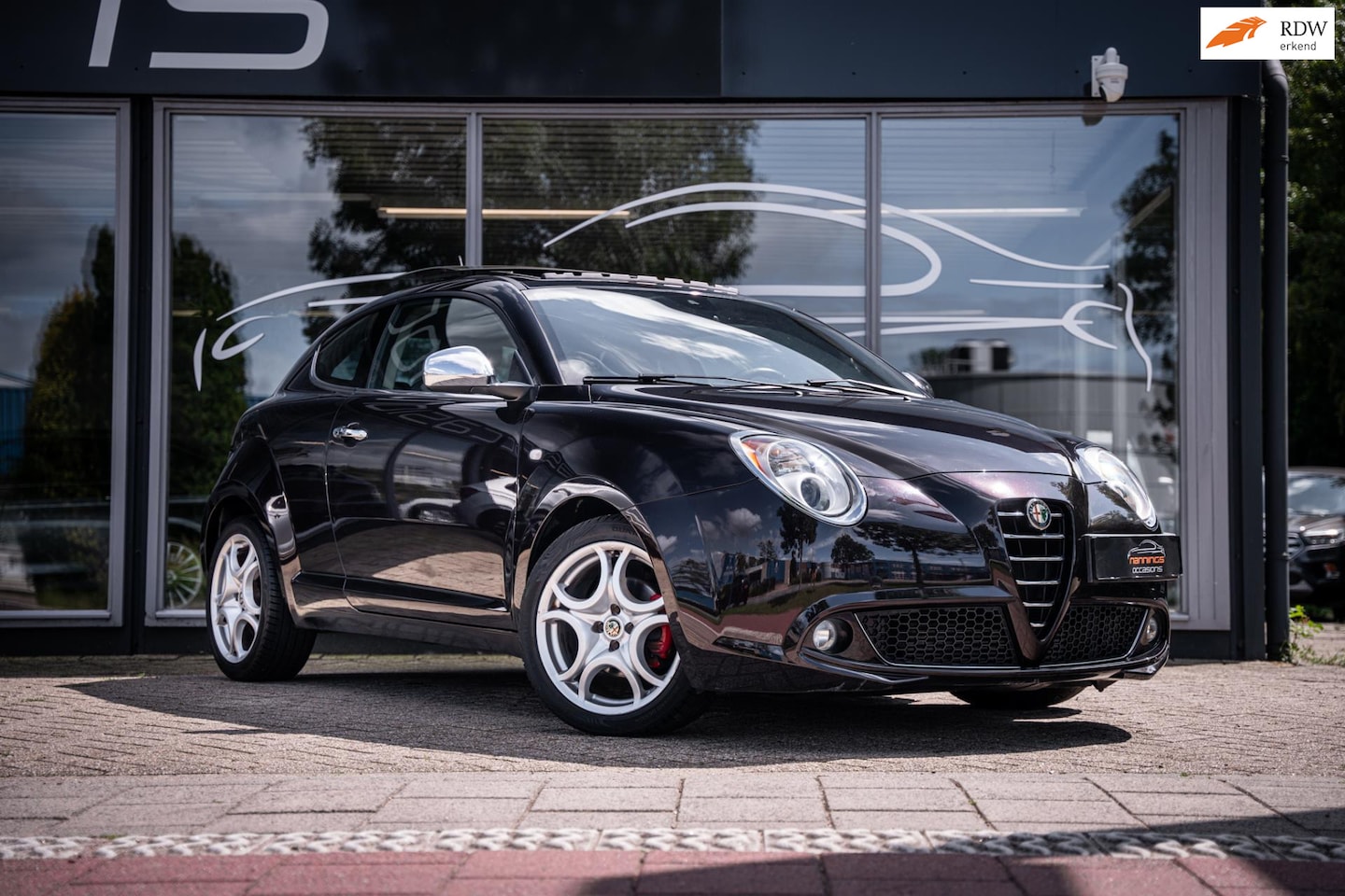 Alfa Romeo MiTo - 1.4 T Distinctive|Schuif/Kanteldak|Automaat|Climate|PDC - AutoWereld.nl