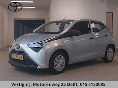 Toyota Aygo - 1.0 VVT-i X SILVERLINE FUN CARPLAY NAVI AIRCO.5 DRS .GARANTIE TOT 2031