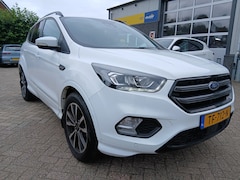 Ford Kuga - 1.5 EcoBoost ST Line - Trekhaak - Camera - Navigatie