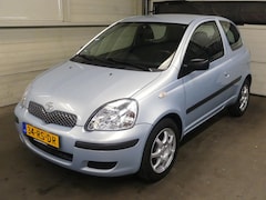 Toyota Yaris - 1.0 VVT-i Idols - Airco - Lichtmetalen velgen - Mooie auto