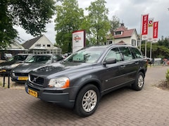 Volvo XC90 - 2.4 D5 EXCLUSIVE 7-PERS. AUTOMAAT / LEDER / CRUISE CTR. / TREKHAAK