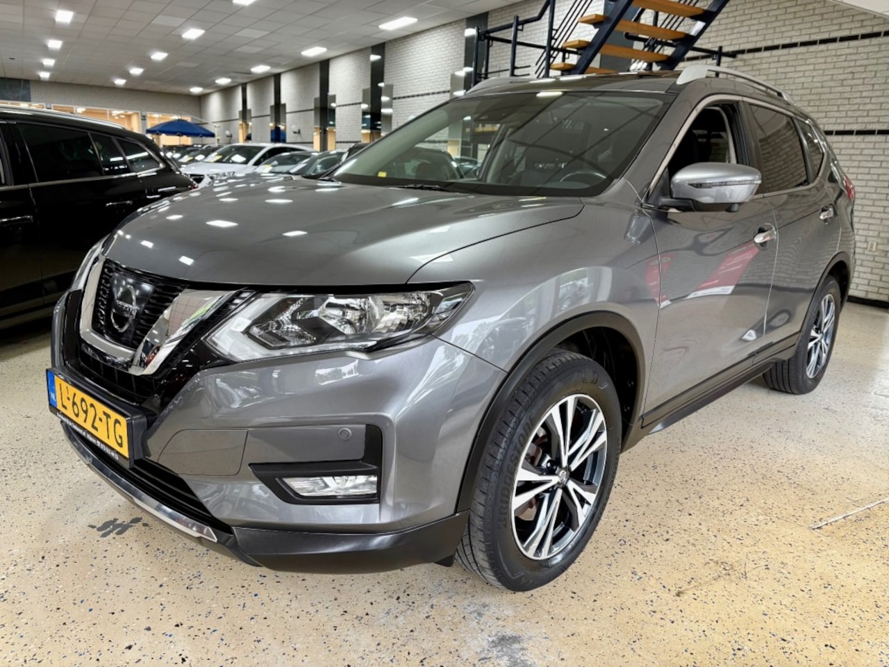 Nissan X-Trail - 1.6 DIG-T N-Conn 7 Pers Panorama dak 360Cam Trekhaak Navi Cruise - AutoWereld.nl