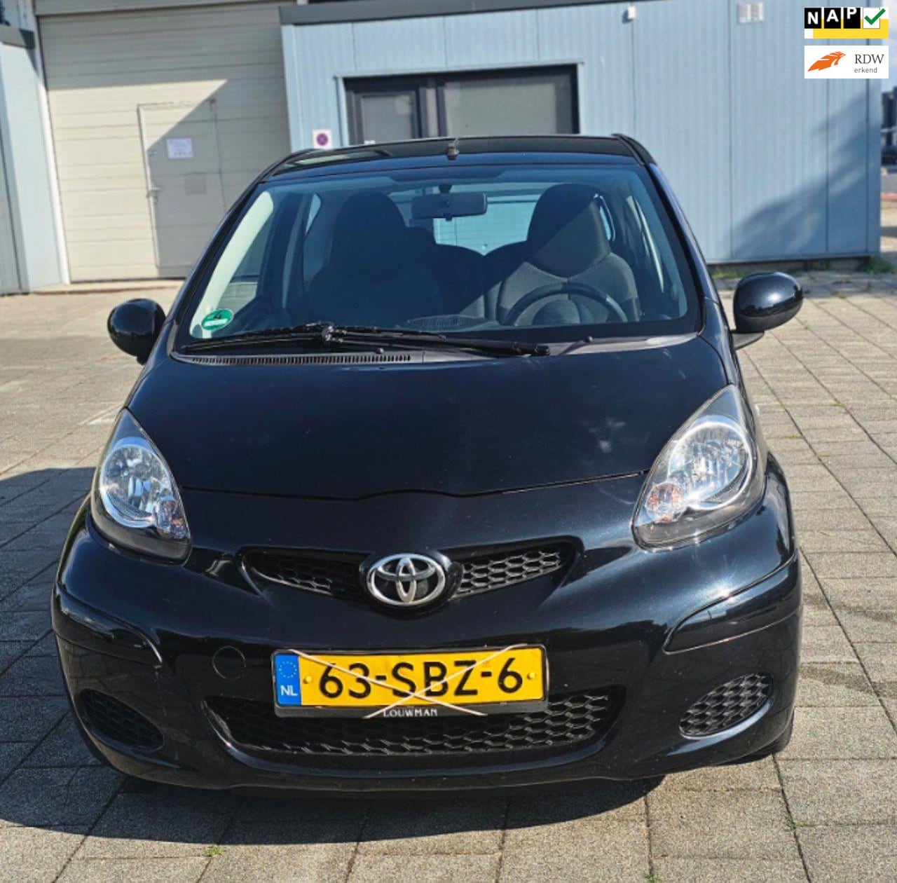 Toyota Aygo - 1.0-12V Comfort Navigator 1.0-12V Comfort Navigator,1eigenaar, airco, navigatie, km nap - AutoWereld.nl
