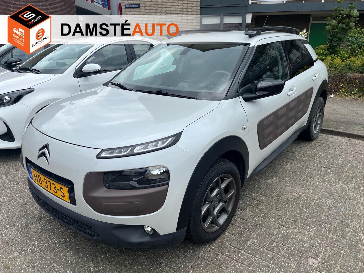 Citroën C4 Cactus - 1.2 PureTech Shine | Velours Habana - AutoWereld.nl