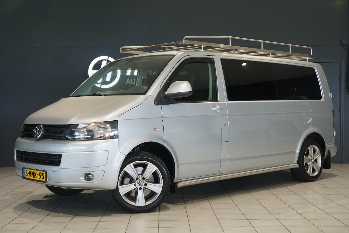 Volkswagen Transporter - 2.0 TDI L2H1 4Motion DC Comfortline Limited Ed. 180 PKAUT. + SCHUIFDAK / LEDER - AutoWereld.nl