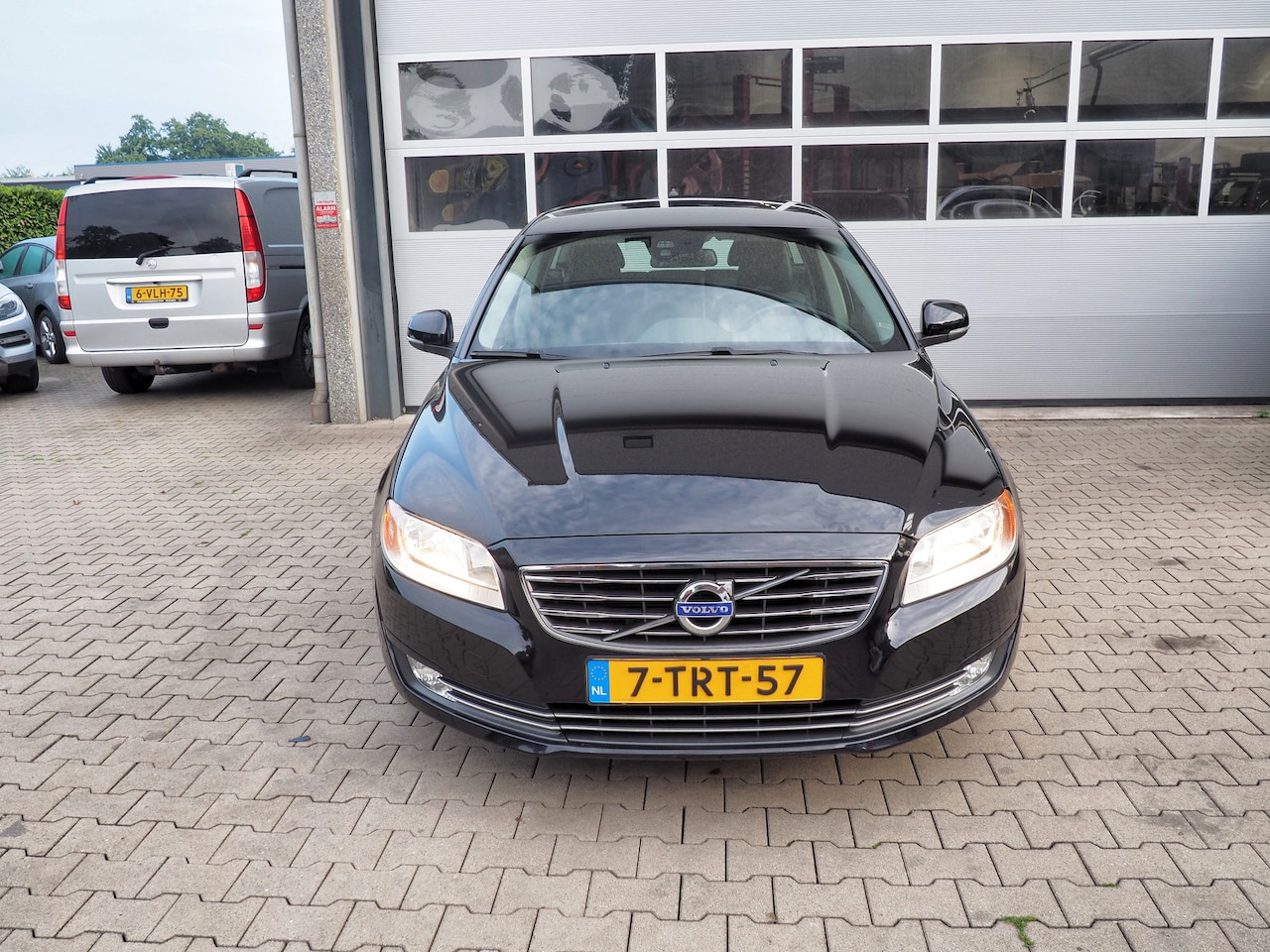 Volvo V70 - 1.6 T4 Nordic+ LEDER STANDKACHEL TREKH. CLIMA