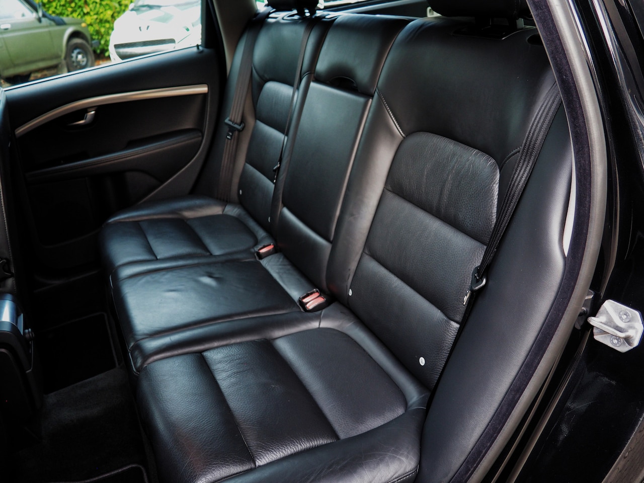 Volvo V70 - 1.6 T4 Nordic+ LEDER STANDKACHEL TREKH. CLIMA