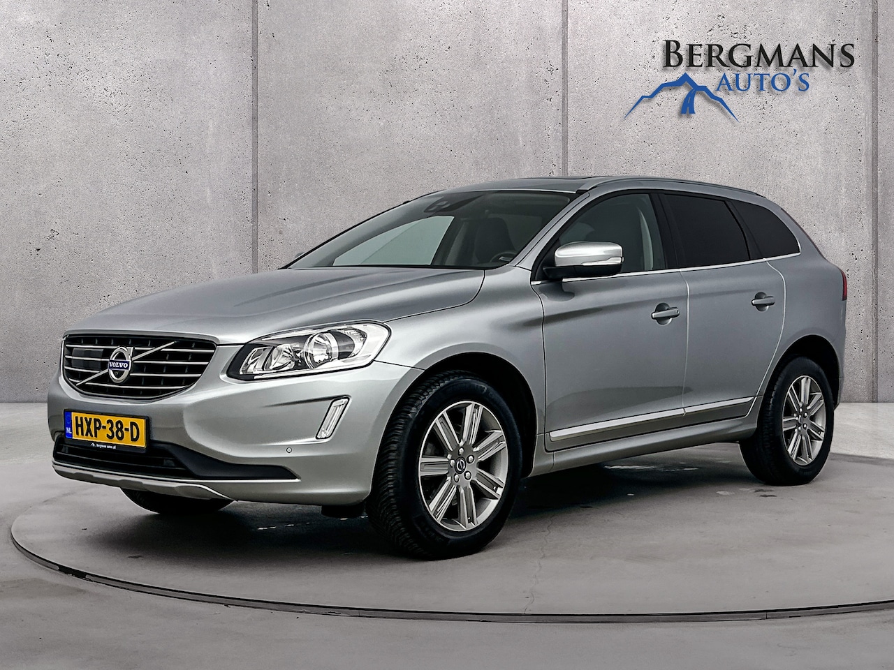 Volvo XC60 - 2.0 T5 FWD Ocean Race // 1E EIGENAAR // DEALERONDERHOUDEN // OPENDAK // - AutoWereld.nl