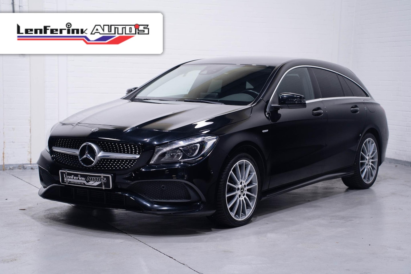 Mercedes-Benz CLA-klasse Shooting Brake - 180 business Edition lederen bekleding navigatie PDC v+a sportstoelen stoelverwarming carb - AutoWereld.nl