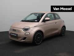 Fiat 500e - La Prima 42 kWh | ECC | Parkeersensoren V+A | Parkeercamera | Stoelverwarming | Carplay