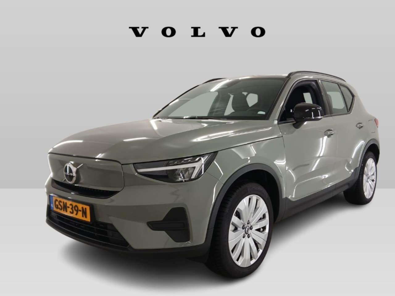 Volvo EX40 - Single Motor Extended Range Core 82 kWh Climate Pack - LAGE KM!! - Sage Green!! - AutoWereld.nl