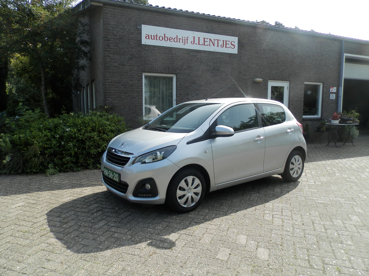 Peugeot 108 - 1.0 e-VTi Active airco vijdeurs - AutoWereld.nl