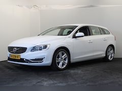 Volvo V60 - 2.4 D6 AWD Plug-In Hybrid Summum |Leder|Stoelverwarming|