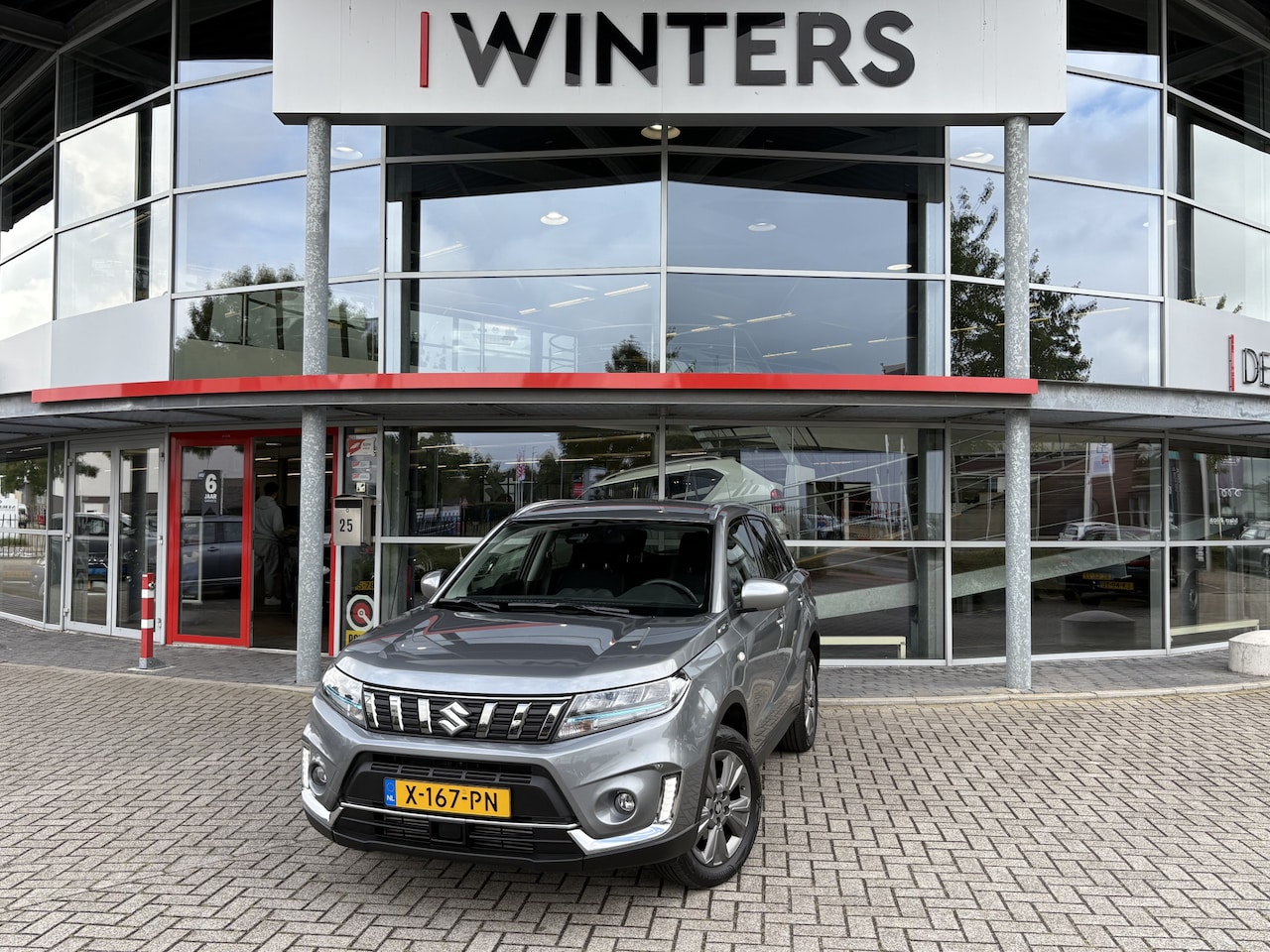 Suzuki Vitara - 1.4 Boosterjet Select Smart Hybrid | Navigatie | Adaptive Cruise Control | Stoelverwarming - AutoWereld.nl
