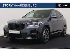 BMW X1 - xDrive25e High Executive M Sport Automaat / Panoramadak / Trekhaak / Sportstoelen / Adapti