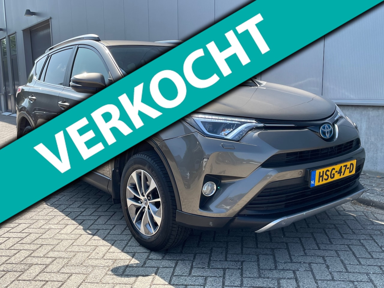 Toyota RAV4 - 2.5 Hybrid Dynamic / Navigatie / stoelverwarming - AutoWereld.nl