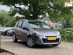 Renault Clio Estate - 1.6-16V 20th Anniversary | Automaat + Clima + Cruise nu € 4.975,
