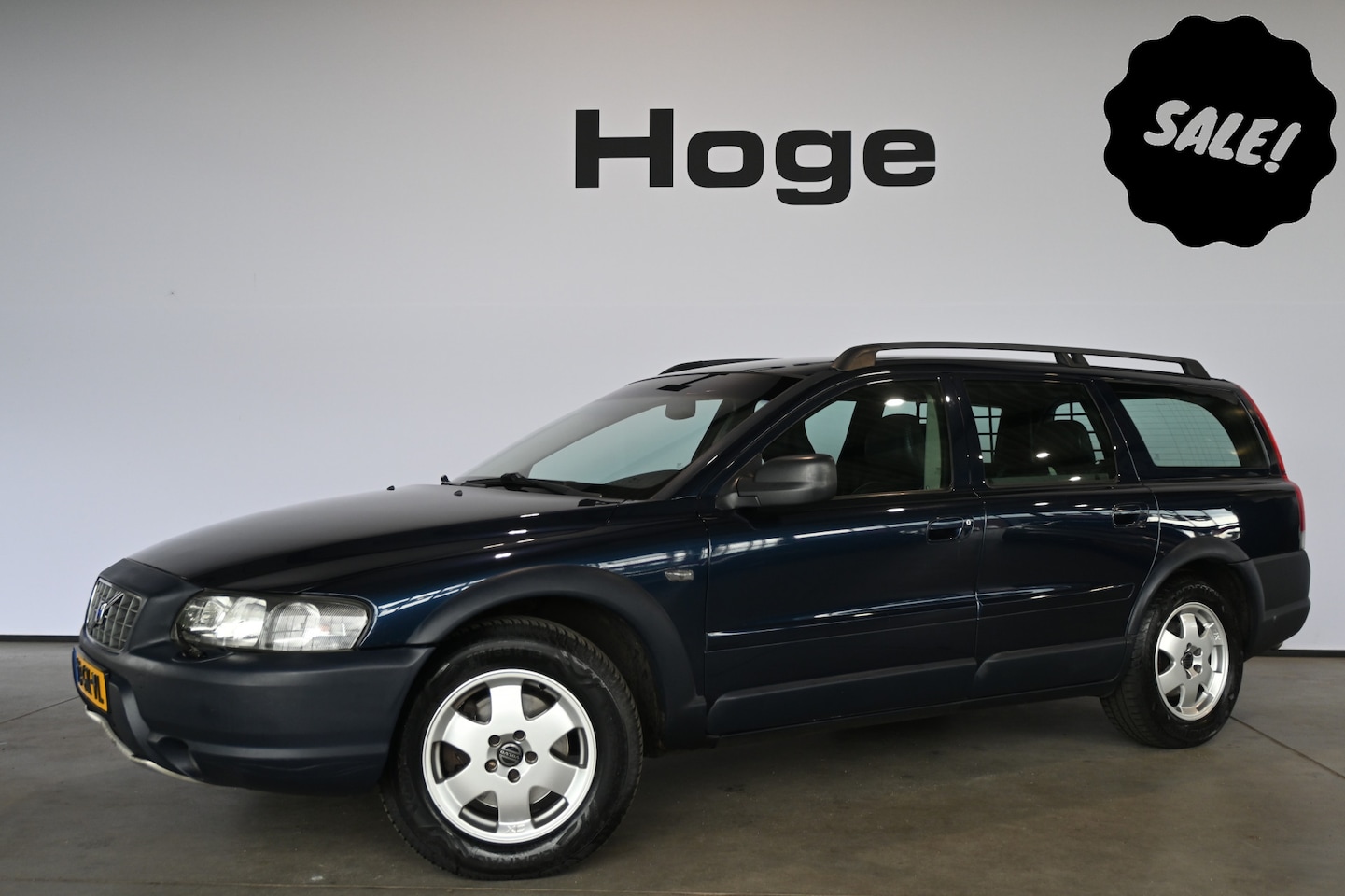 Volvo V70 Cross Country - 2.4 T Comfort Line Automaat Clima Cruise Control Goed Onderhouden! Inruil Mogelijk! - AutoWereld.nl
